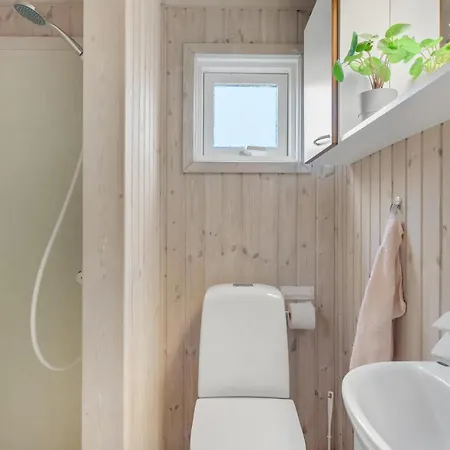 4 Bedroom Lovely In 펜션 후네스테드