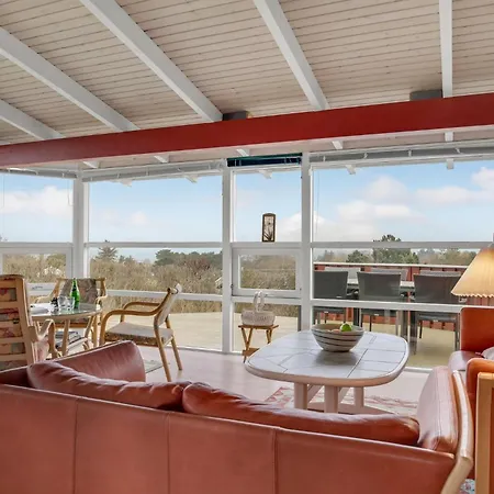 4 Bedroom Lovely In Holiday home Hundested