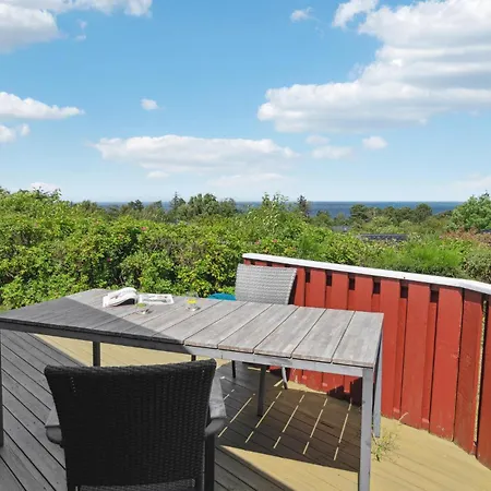 펜션 4 Bedroom Lovely In 후네스테드