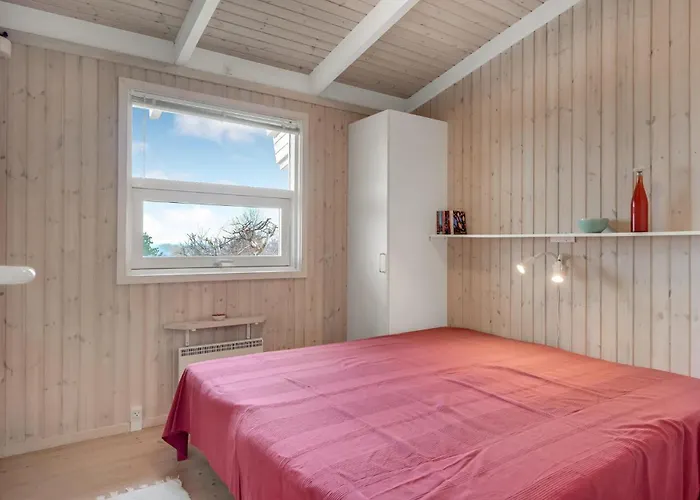 4 Bedroom Lovely In * Hundested